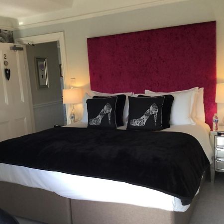The Station Guest House Galmpton ภายนอก รูปภาพ