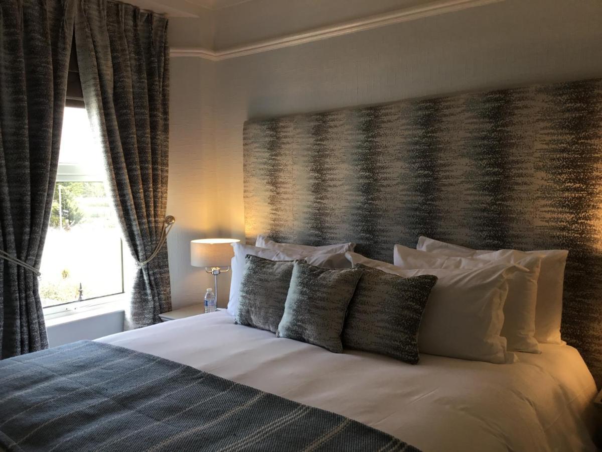 The Station Guest House Galmpton ภายนอก รูปภาพ